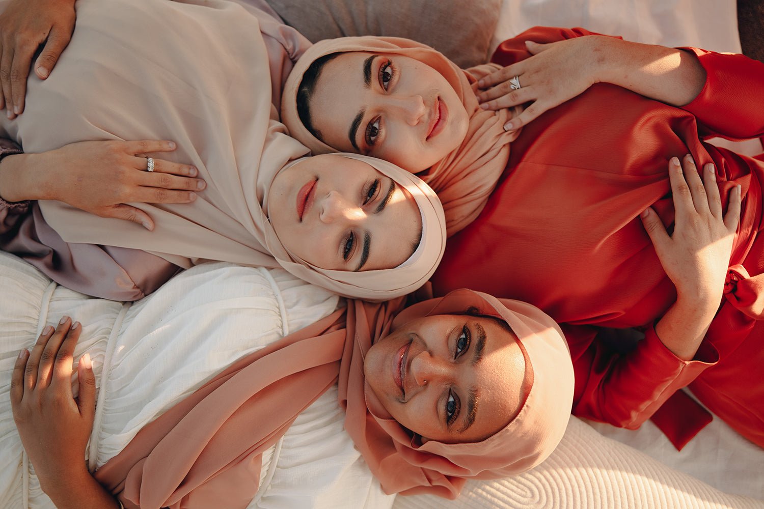 A Complete Guide to Buying and Wearing Hijabs - Modest Eve