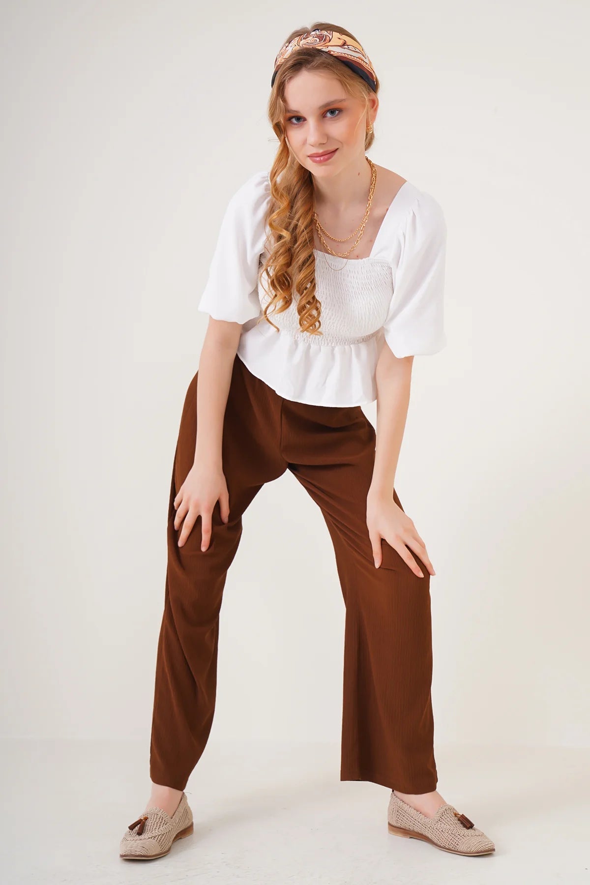 https://modesteve.ca/cdn/shop/products/brown-relaxed-trousers-pants-616950.webp?v=1669685693
